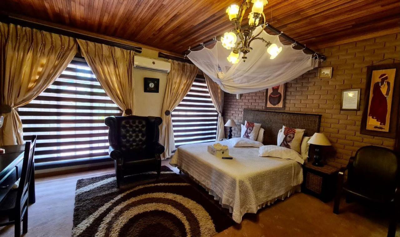 Xisaka Guest House Giyani Kültér fotó